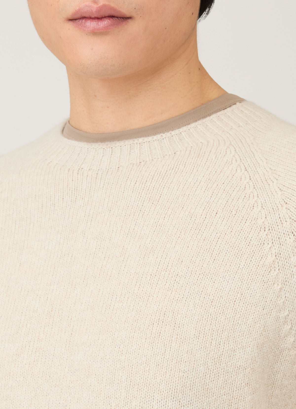 Mens Lambswool Crew Neck Jumper In Oatmeal Melange Mjum8066 Whic