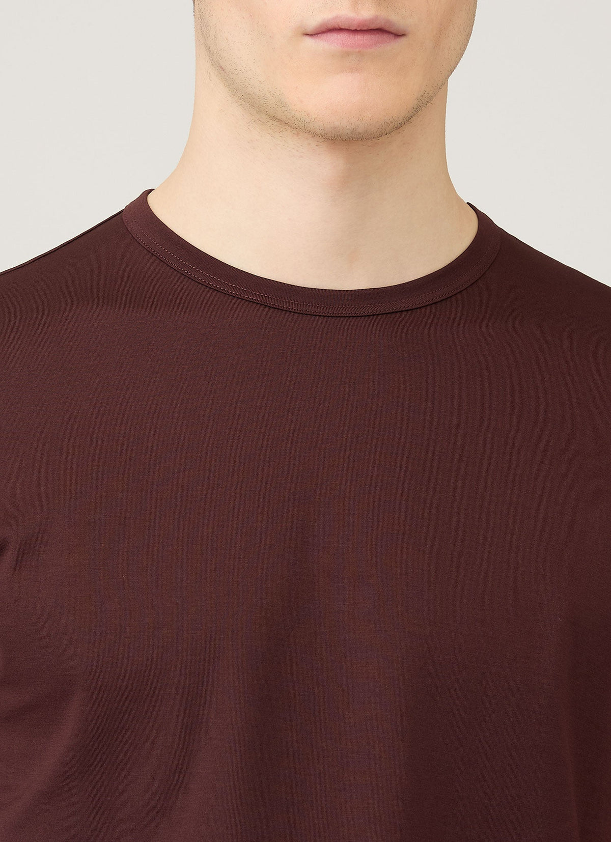 Mens Classic Tshirt In Bakelite Mtsh0001 Rdel
