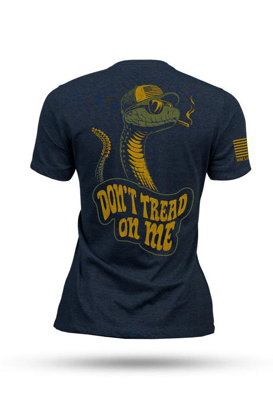 Cap Snake - Women's T-Shirt